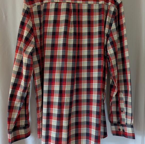 Men's Simply Styled button down shirt - Picture 3 of 4